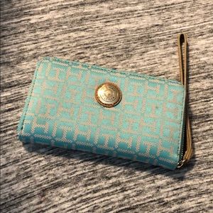 Tommy Hilfiger - wrist wallet